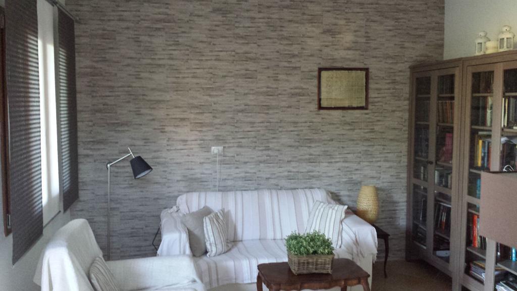 Casa Con Giardino Villa Olbia Phòng bức ảnh